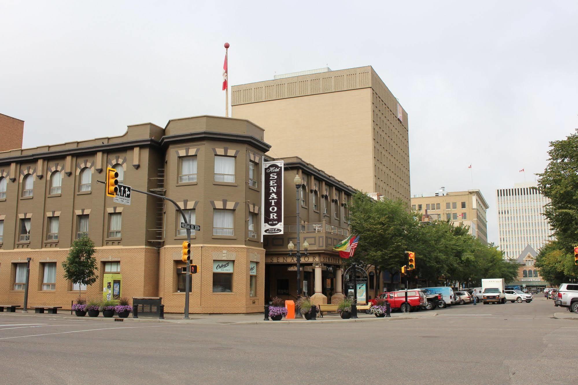 Hotel Senator Saskatoon Exterior photo